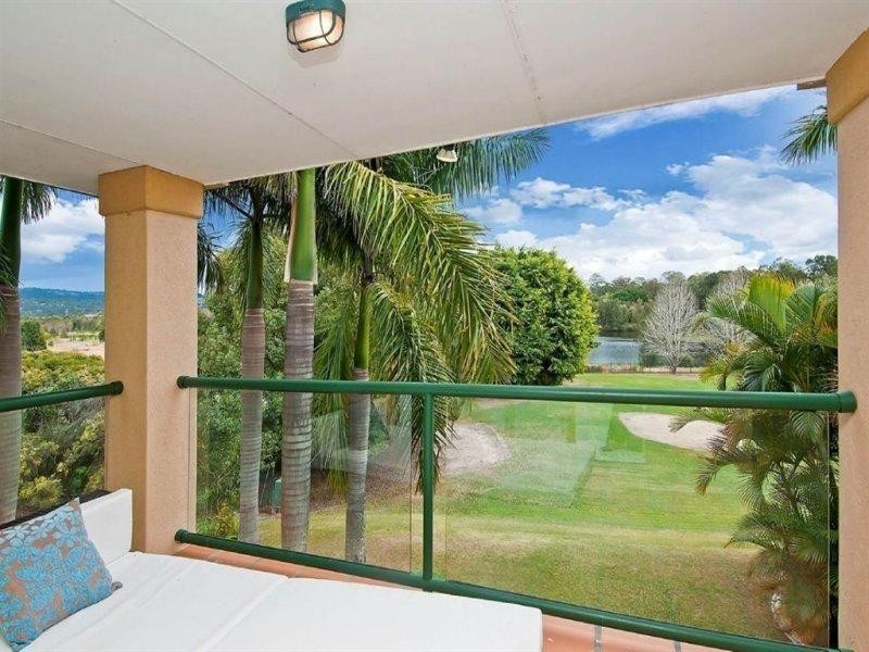 152 Palm Meadows Drive, Carrara QLD 4211