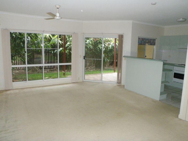 Unit 64/65  McGregor Street, Mooroobool QLD 4870