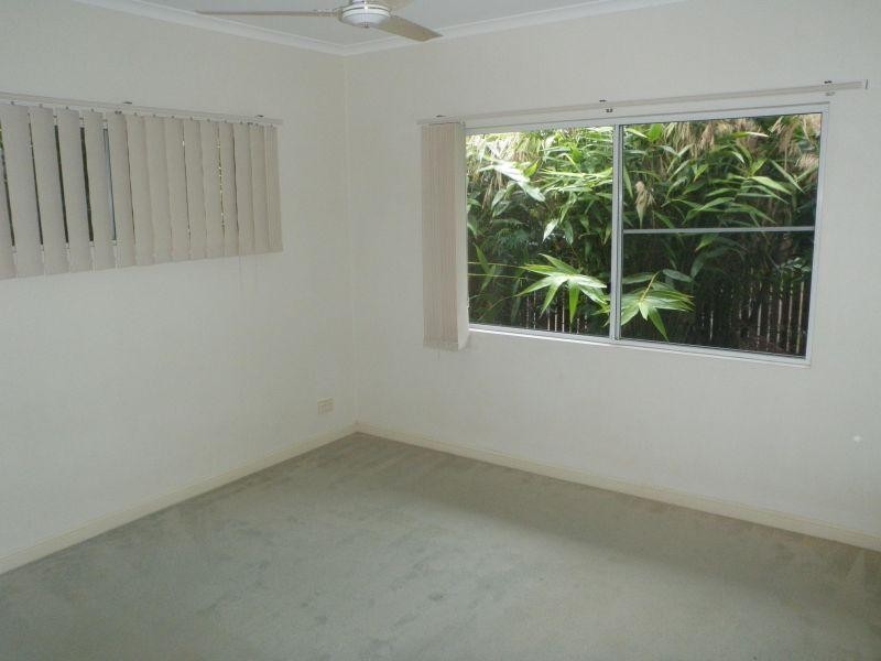 Unit 64/65  McGregor Street, Mooroobool QLD 4870