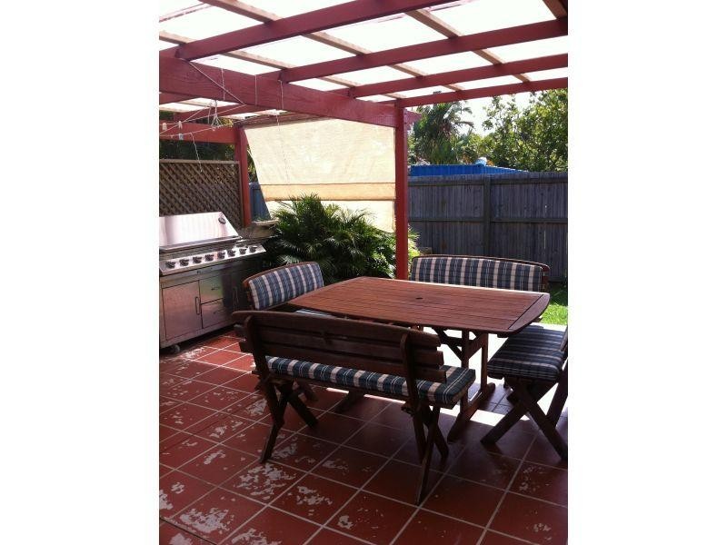 Unit 18/12 Landau Court, Miami QLD 4220