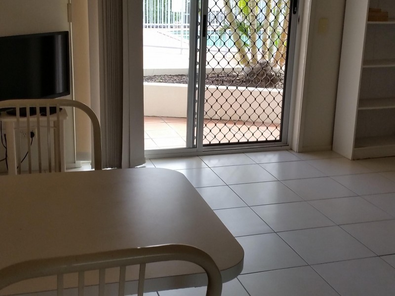 1 bed/12 Lloyd Street, Southport QLD 4215