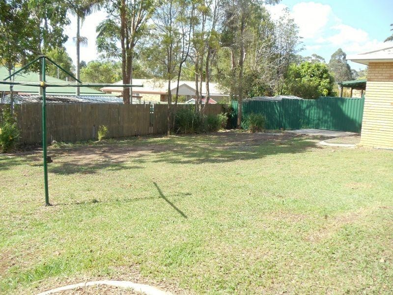 22 Hillmont Crs, Morayfield QLD 4506