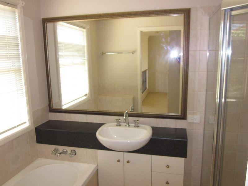 15/99-101 Heeb Street, Benowa QLD 4217