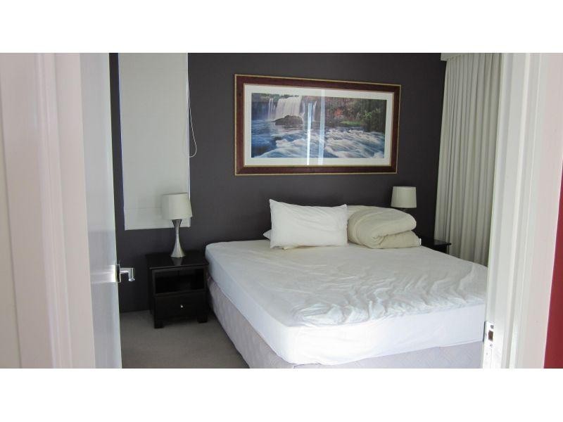 Unit 1602/438 Marine Parade, Biggera Waters QLD 4216