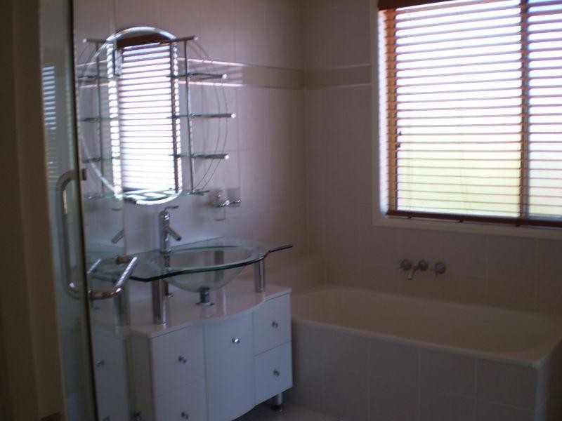 601 Pine Ridge Road, Biggera Waters QLD 4216