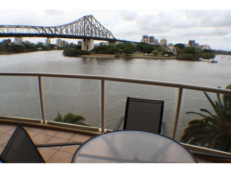 125/32 Macrossan Street, Brisbane QLD 4000