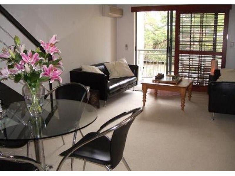 75 Welsby Street, New Farm QLD 4005