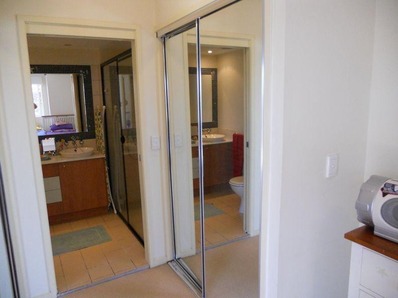 02/451 Gregory Terrace, Spring Hill QLD 4000