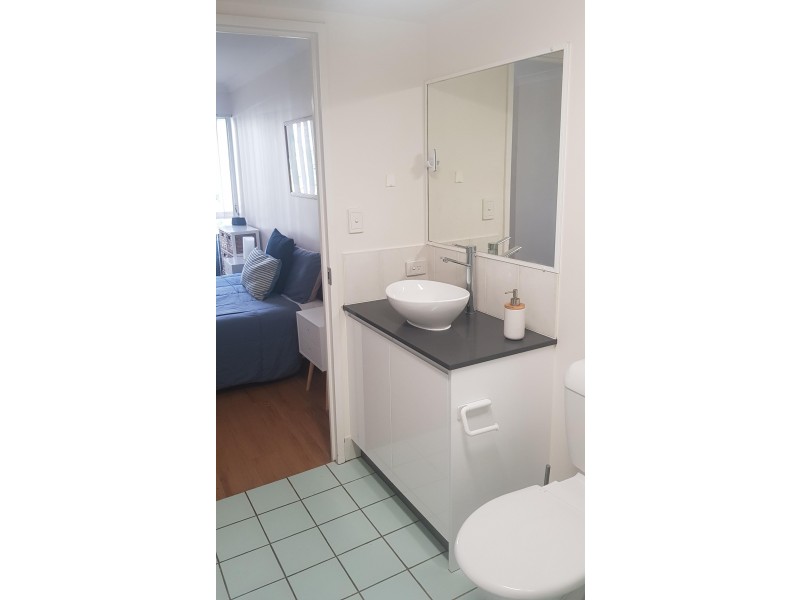 35 Palm Avenue, Surfers Paradise QLD 4217