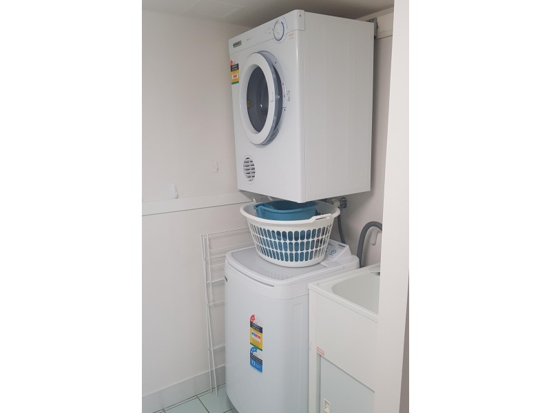 35 Palm Avenue, Surfers Paradise QLD 4217