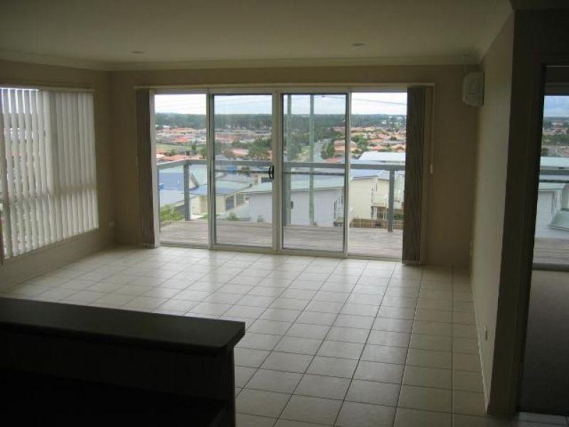 73/1 Sauvignon Parade, Upper Coomera QLD 4209