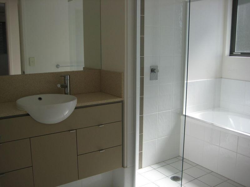 20A/18 Manning Street, Milton QLD 4064