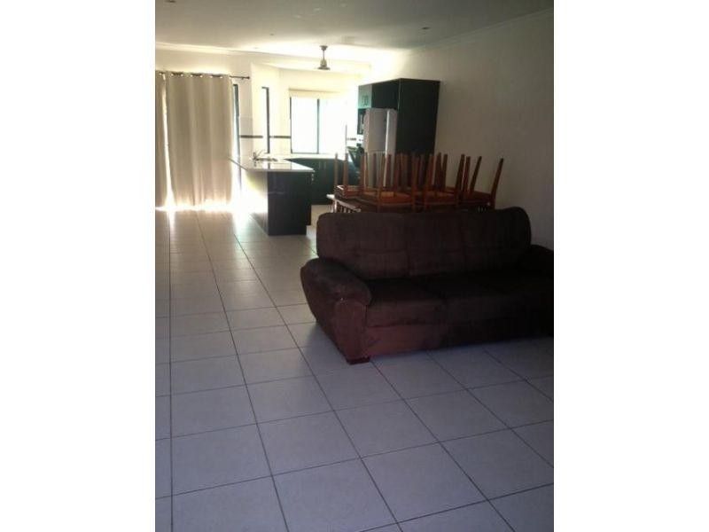 19/25 Abell Road, Cannonvale QLD 4802