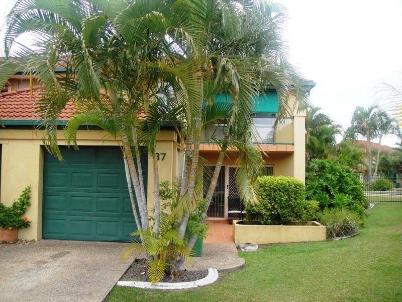 152 Palm Meadows Drive, Carrara QLD 4211