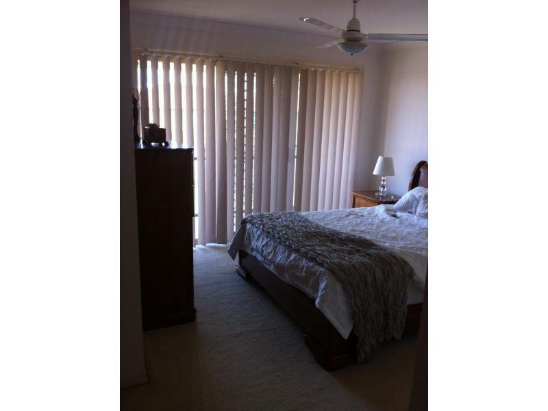 152 Palm Meadows Drive, Carrara QLD 4211