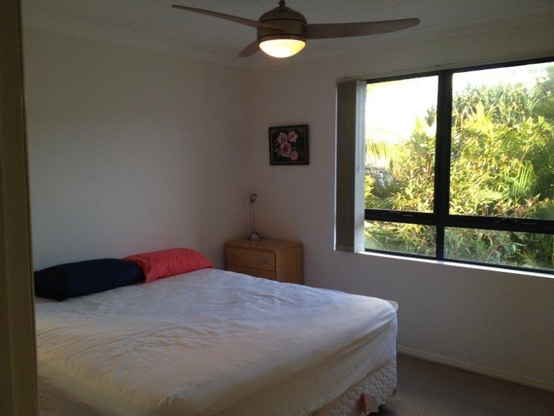 24/6 Fifth Avenue, Burleigh Heads QLD 4220