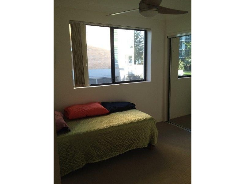 24/6 Fifth Avenue, Burleigh Heads QLD 4220