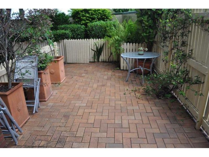 263 Gregory Tce & Victoria St, Spring Hill QLD 4000