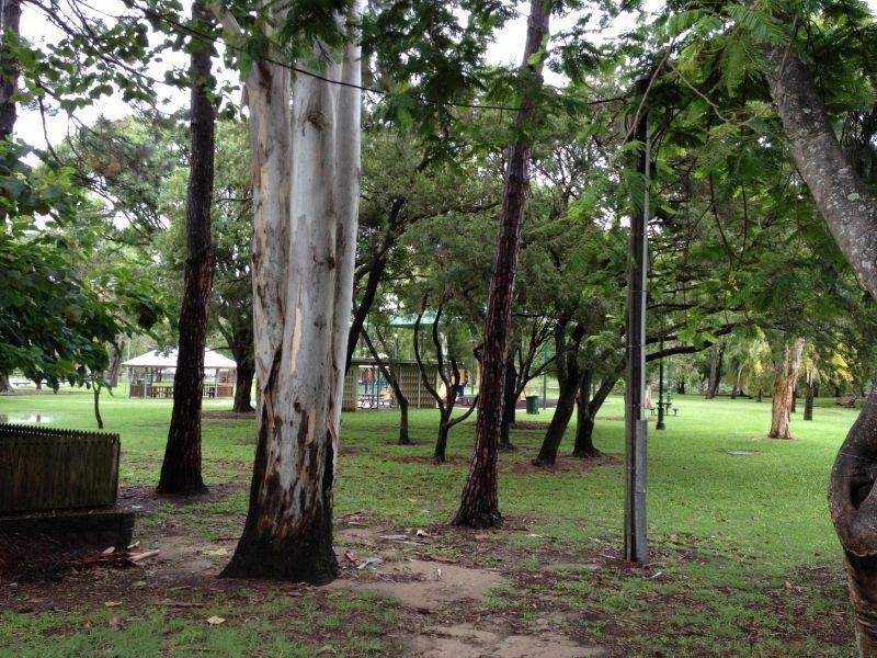 4 MONTE CARLO AVE, Surfers Paradise QLD 4217