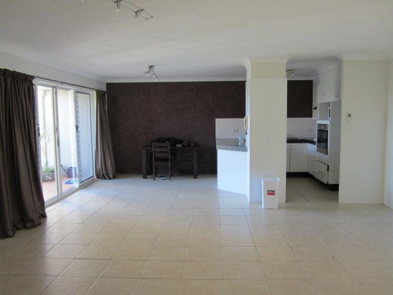 unit 40/22 Jennifer Avenue, Runaway Bay QLD 4216