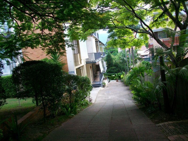 9/23 Llewellyn Street, New Farm QLD 4005