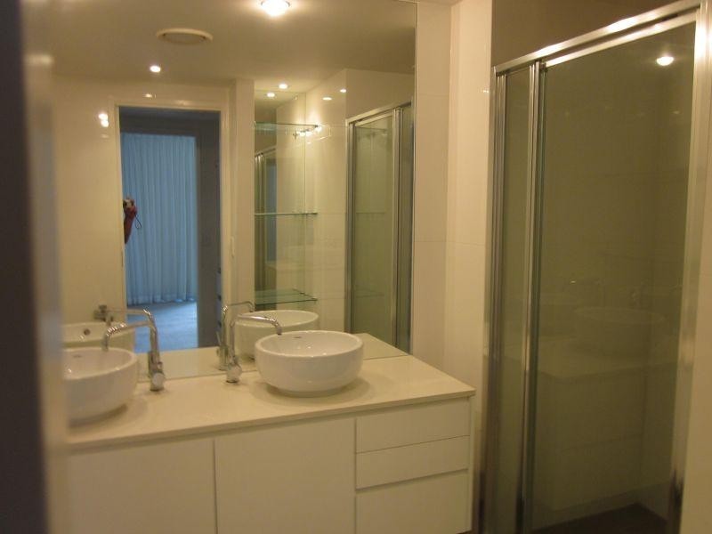 Unit 1605/438 Marine Parade, Biggera Waters QLD 4216