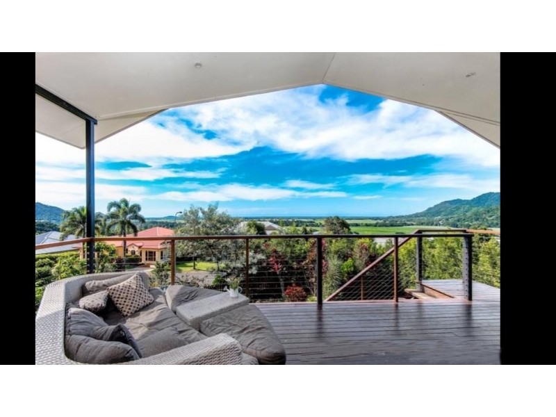 71 Daphne Drive, Redlynch QLD 4870