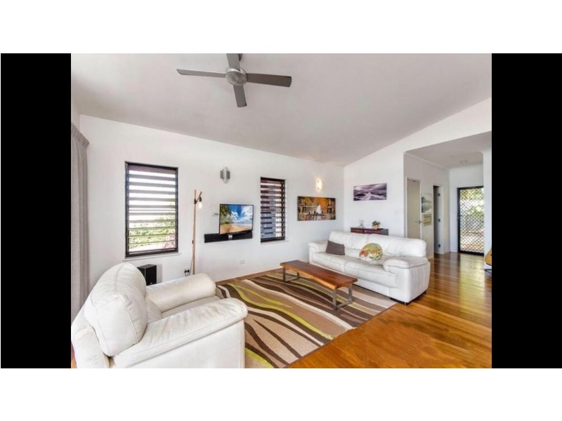 71 Daphne Drive, Redlynch QLD 4870