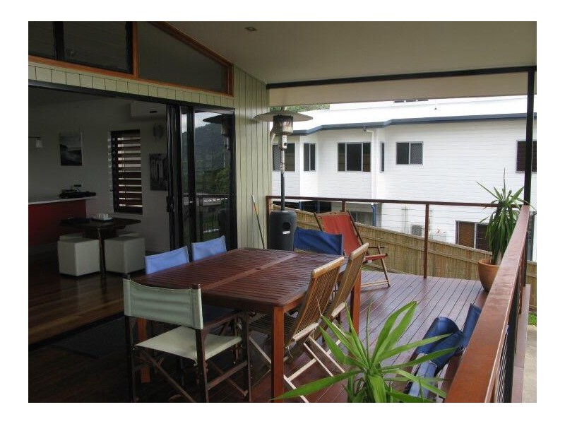 71 Daphne Drive, Redlynch QLD 4870