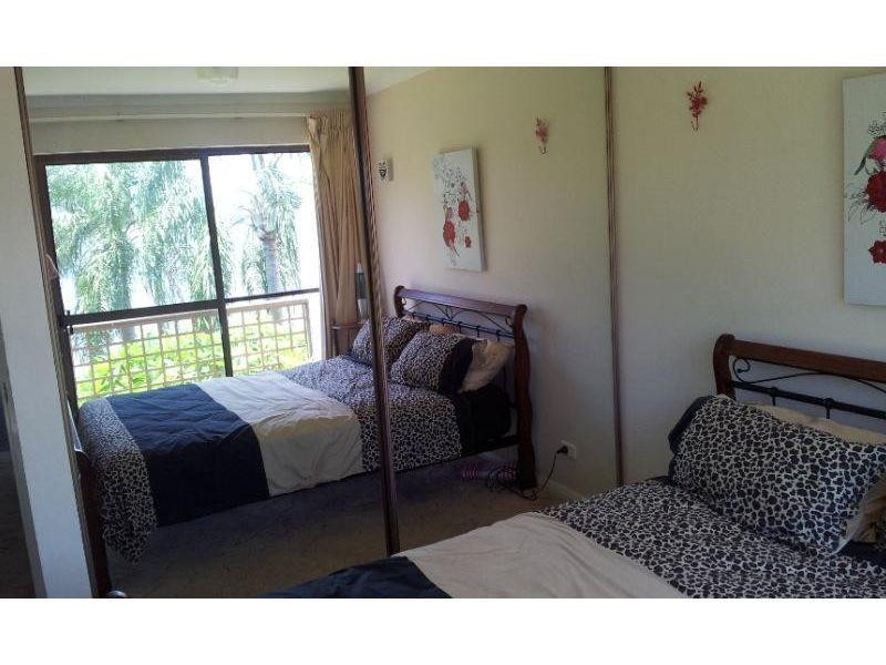 111 Markeri Street, Mermaid Waters QLD 4218