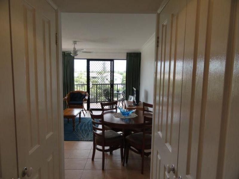 12 Paradise Island, Surfers Paradise QLD 4217