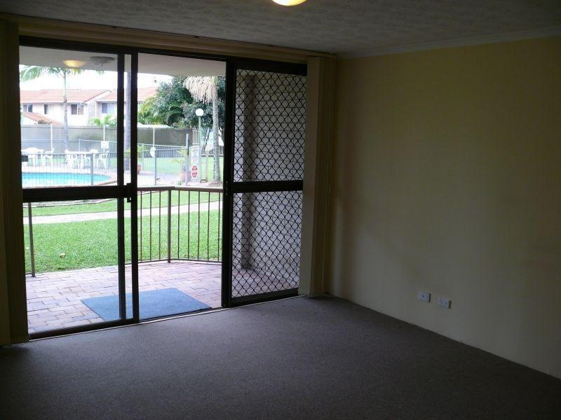 40 Murev Way, Carrara QLD 4211
