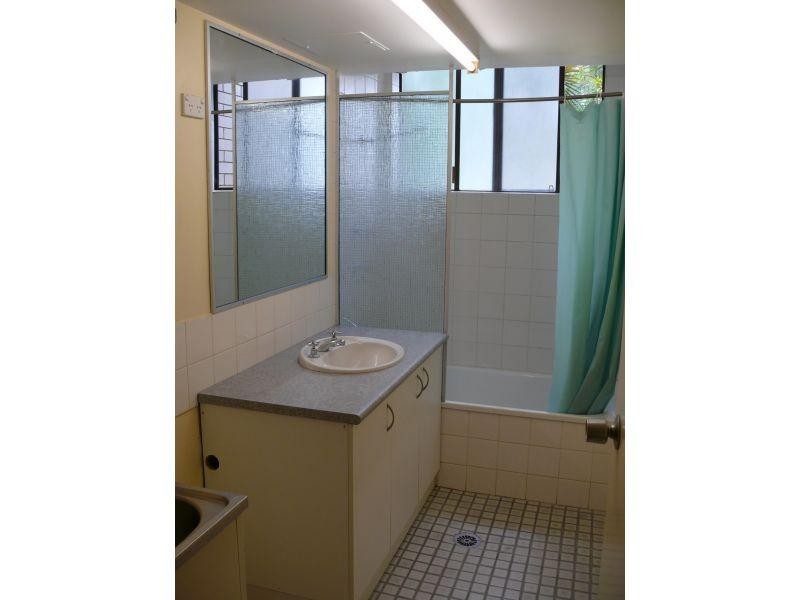 40 Murev Way, Carrara QLD 4211