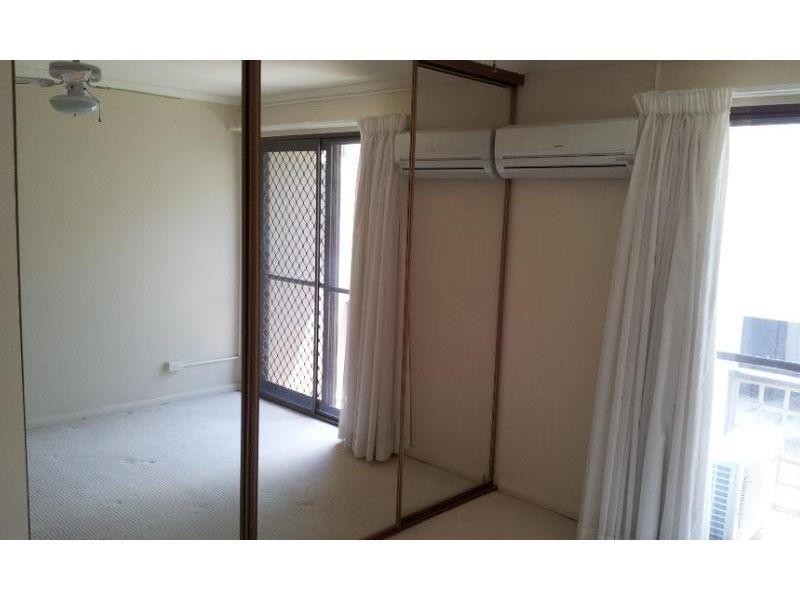 111 Markeri Street, Mermaid Waters QLD 4218