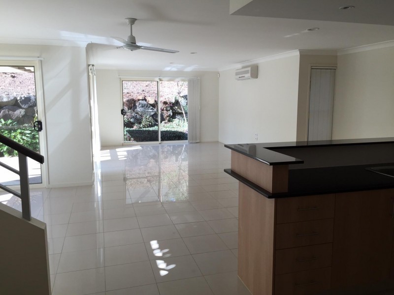 285 Easthill Drive, Robina QLD 4226