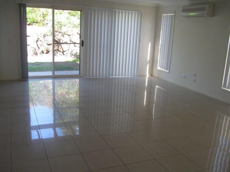 283 Easthill Drive, Robina QLD 4226