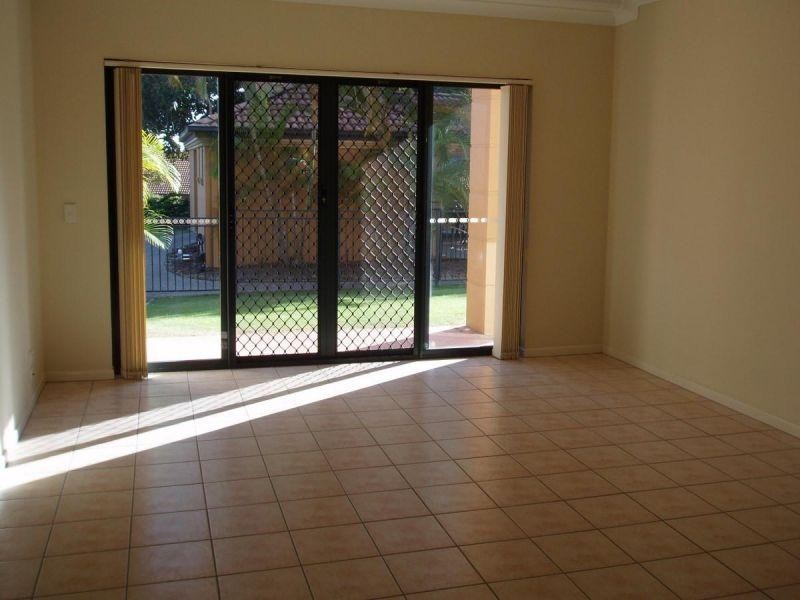 85 Palm Meadows Drive, Carrara QLD 4211