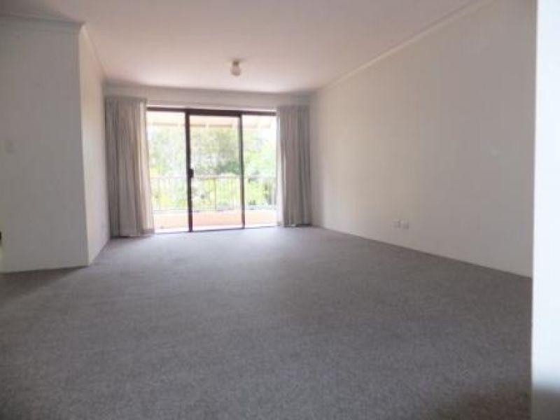 9 Bayview Street, Runaway Bay QLD 4216