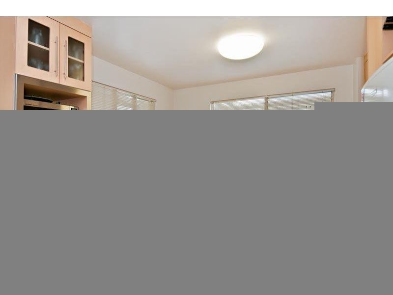 12/79 Spence Street, Cairns QLD 4870