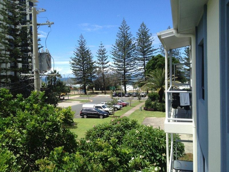 35/6 Fifth Avenue, Burleigh Heads QLD 4220