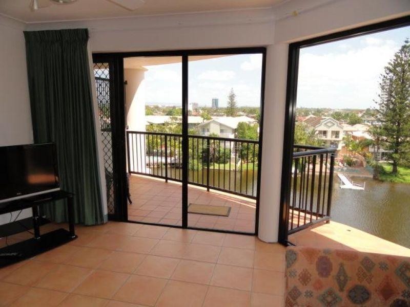 12 Paradise Island, Surfers Paradise QLD 4217