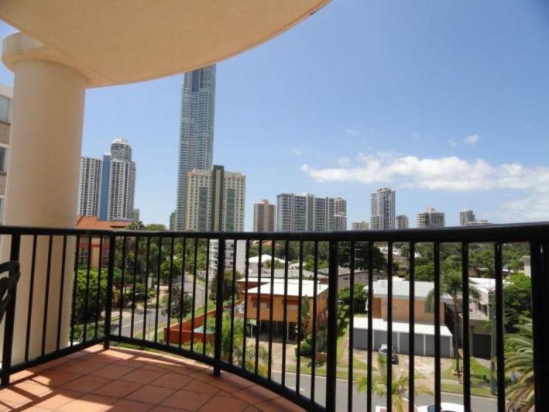 12 Paradise Island, Surfers Paradise QLD 4217