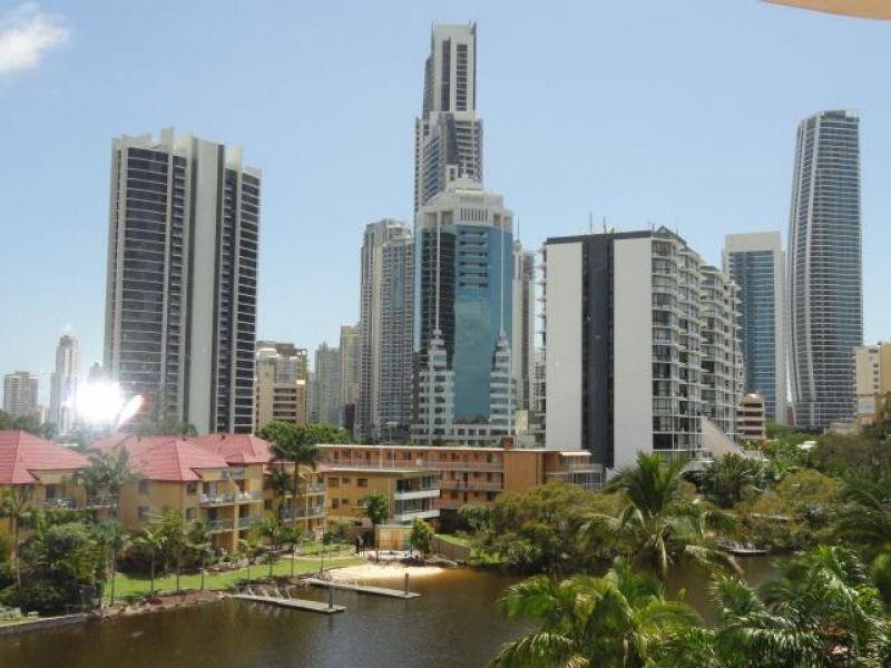 12 Paradise Island, Surfers Paradise QLD 4217