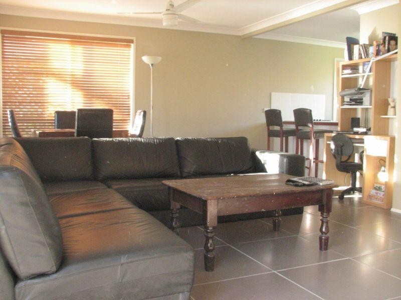 601 Pine Ridge Road, Biggera Waters QLD 4216