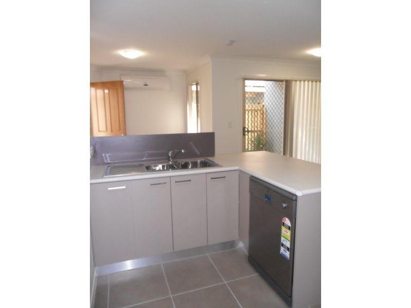 82/30  Fleet Drive, Kippa-ring QLD 4021