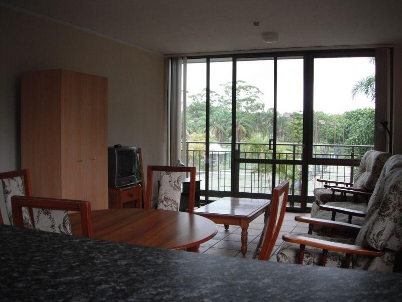 11-13 Fairway Drive, Clear Island Waters QLD 4226