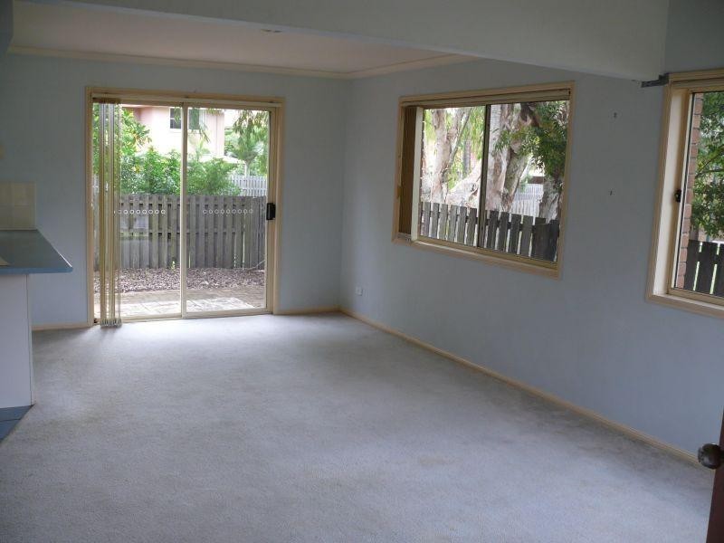 1A Alison Road, Carrara QLD 4211