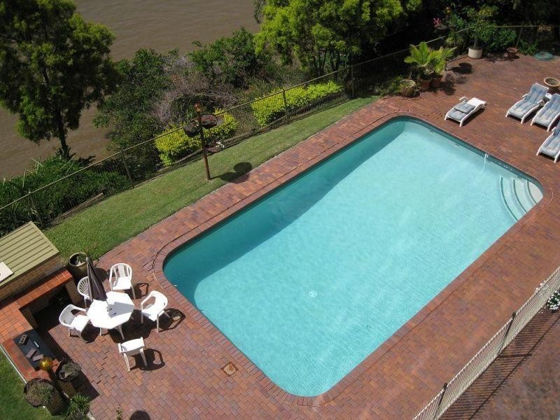 122 Macquarie Street, St Lucia QLD 4067