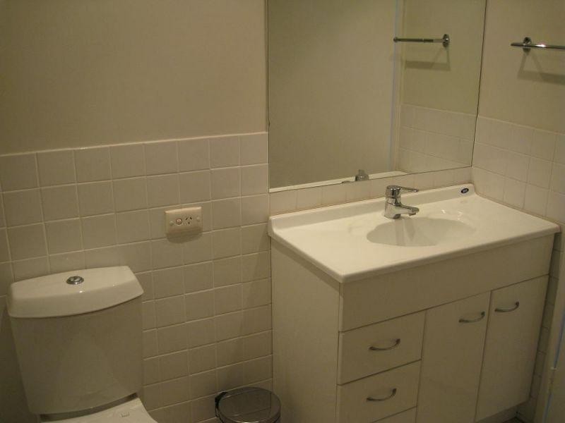 122 Macquarie Street, St Lucia QLD 4067