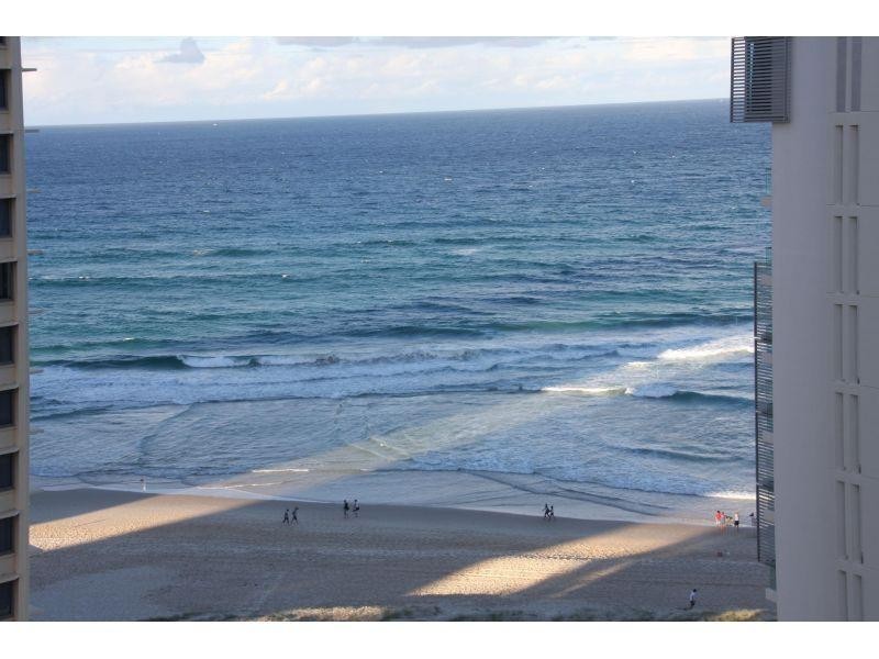 28 Northcliffe Terrace, Surfers Paradise QLD 4217